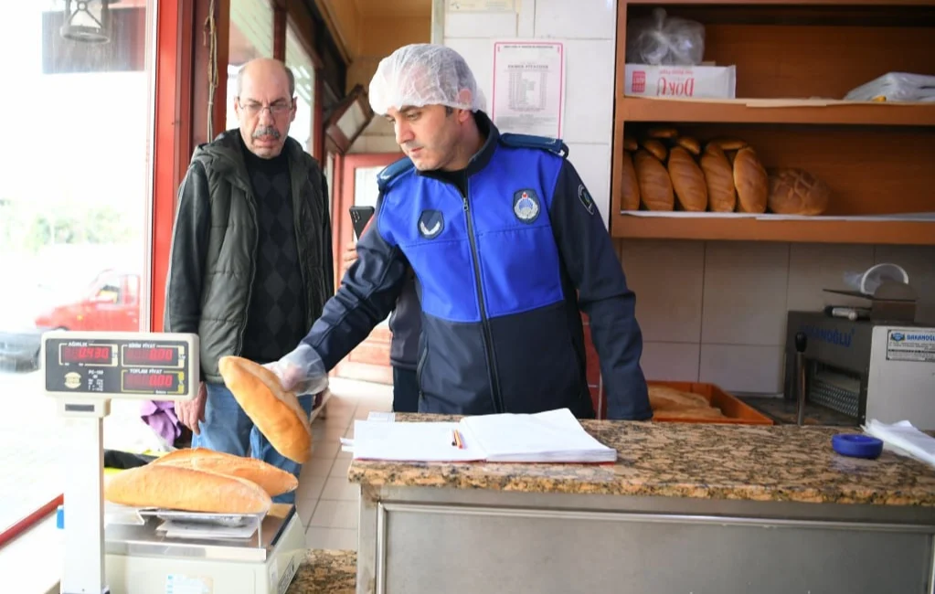 Çayırova Belediyesi Zabıta Müdürlüğü’ne bağlı ekipler, ilçe genelindeki işletmelere yönelik