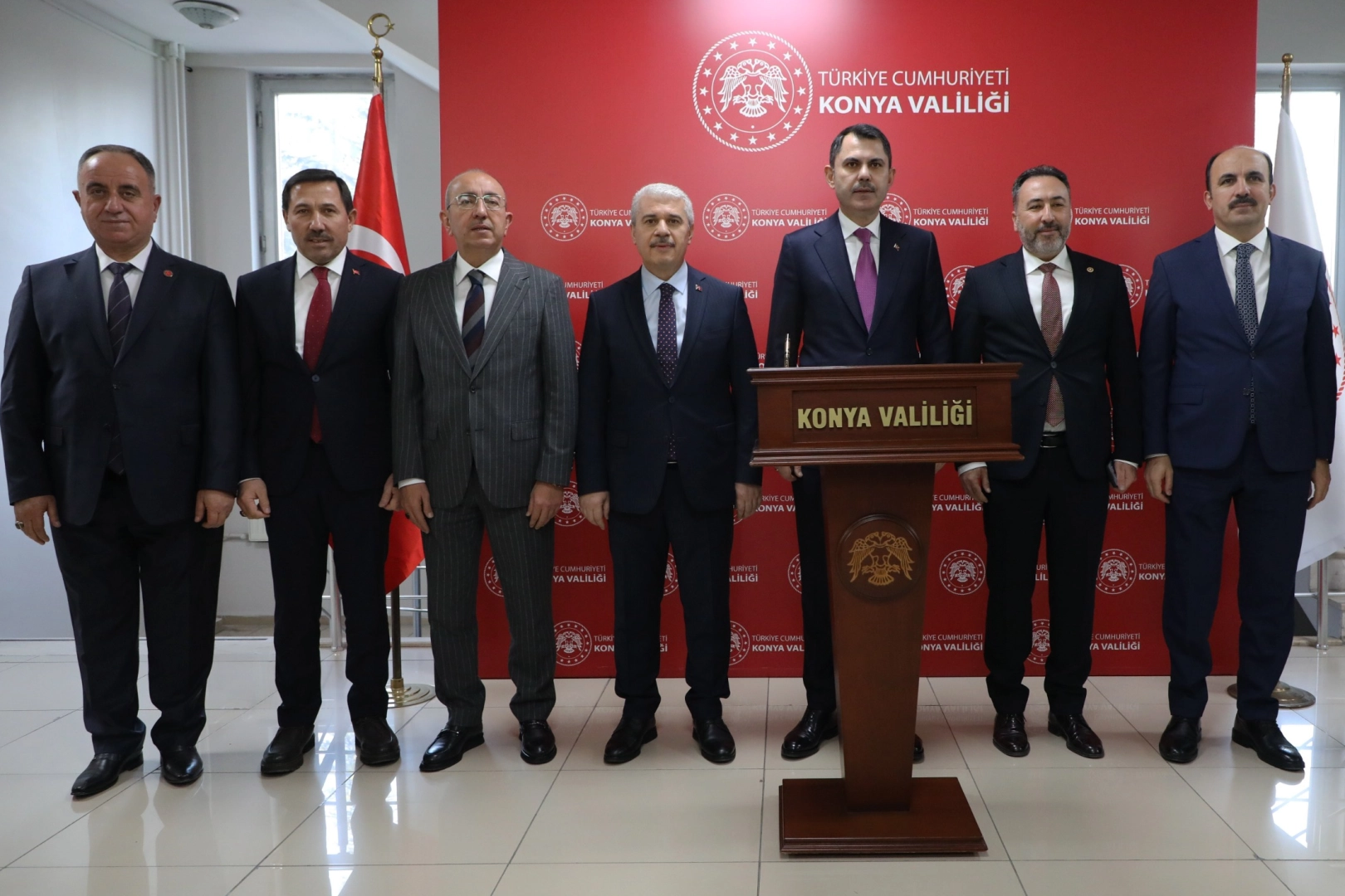 Çevre, Şehircilik ve İklim Değişikliği Bakanı Murat Kurum, çeşitli ziyaretler