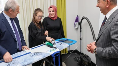 Konya Valisi İbrahim Akın, Meram Belediyesi tarafından hayata geçirilen Down