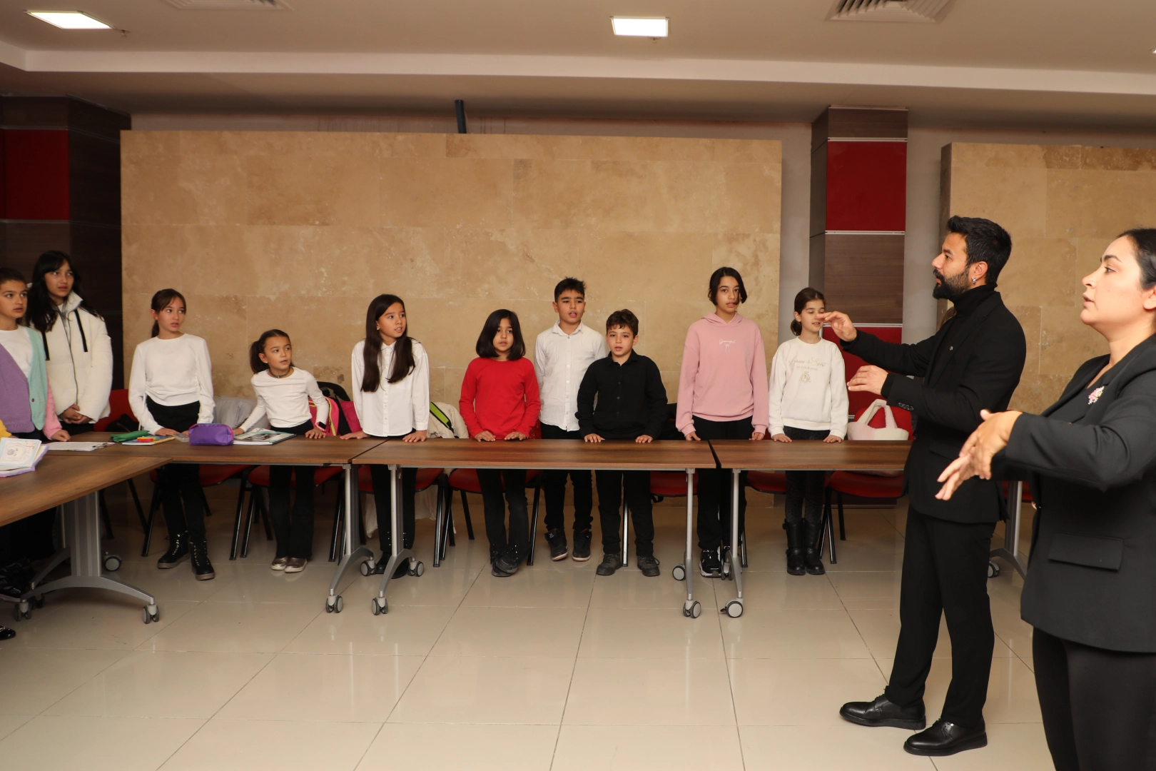 Muğla Büyükşehir Belediyesi Konservatuvarı, sanatı gençler ve çocuklarla buluşturmaya devam