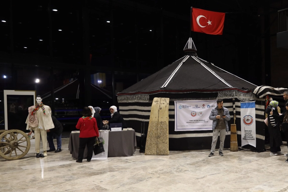 Kocaeli Büyükşehir Belediyesi’nin ev sahipliğinde “Akça Koca Bey Paneli” düzenlendi.