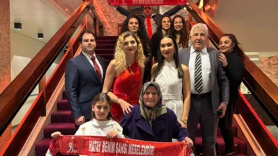 Altın Lale Vakfı Onursal Başkanı Bülent Türker, 9. Cumhuriyet Balosu’nda