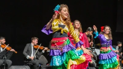 Bursa Büyükşehir Belediyesi Çalgıcı Mektebi Roman Orkestrası tarafından kuruluşunun 15.