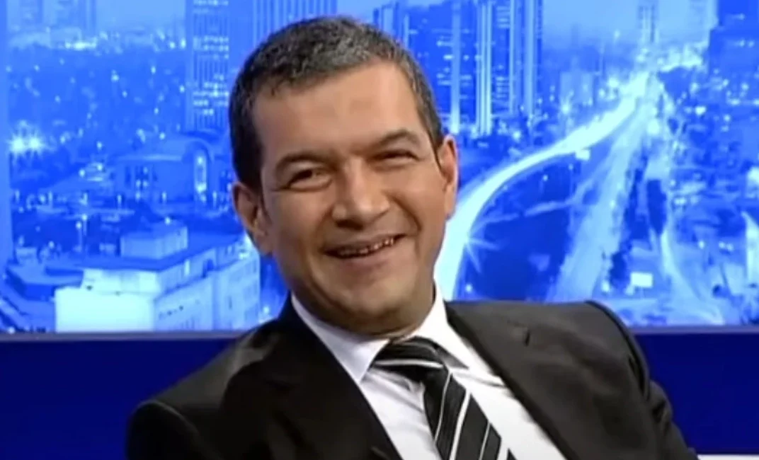 Akciğer kanseriyle mücadele eden ve 2,5 aydır hastanede yatan gazeteci