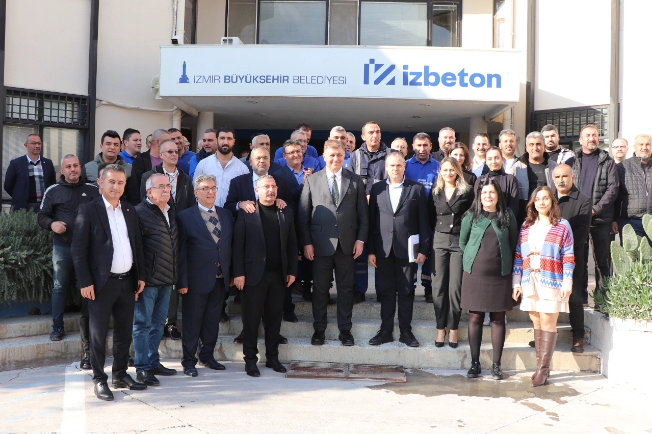 İzmir Büyükşehir Belediye Başkanı Dr. Cemil Tugay, İZBETON Genel Müdürlüğü’nü