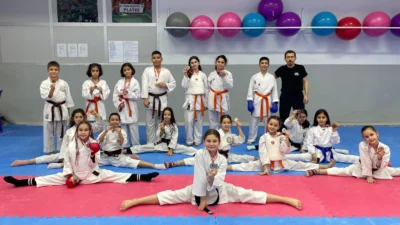 İstanbul’da yapılan, Tüm Yaş Grupları Özel Kulüplerarası Açık Siklet Karate