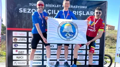 Antalya’nın Alanya ilçesinde gerçekleştirilen Türkiye Bisiklet Kupası yarışlarına katılan Mudanya