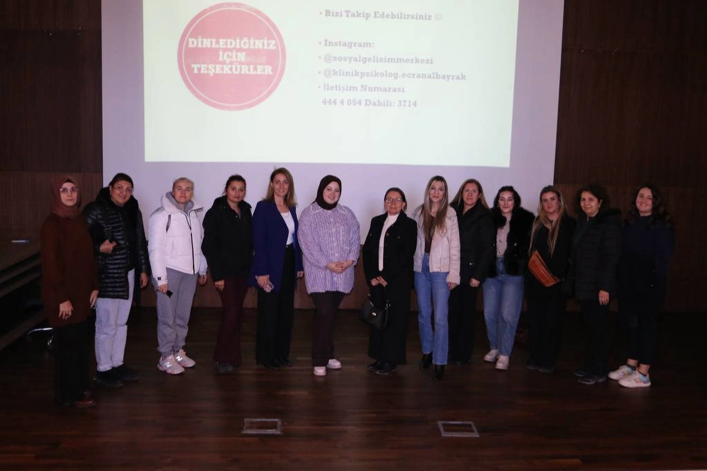 Sakarya Büyükşehir Belediyesi SGM’lerde “Ergen Anne-Babası olmak” ve “Sınırlar/Hayır Diyebilmek”