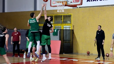 Erkekler Basketbol 2. Ligi’nde mücadele eden Sakarya Büyükşehir Basketbol takımı,