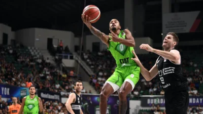 TOFAŞ Basketbol Takımı, ligde ikinci devrenin açılış haftasında deplasmanda Beşiktaş