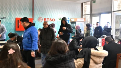 Bursa Ticaret ve Sanayi Odası (BTSO), iş arayanlarla işverenleri buluşturarak