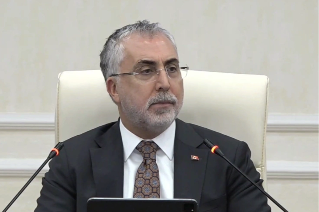 Çalışma ve Sosyal Güvenlik Bakanı Prof. Dr. Vedat Işıkhan, Ocak