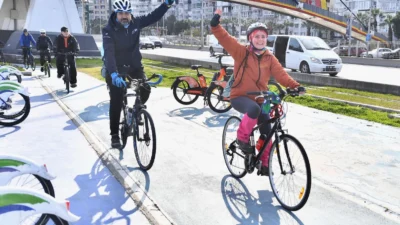 İzmir Büyükşehir Belediyesi’nin sporu ve sağlıklı yaşamı kente yayma hedefiyle