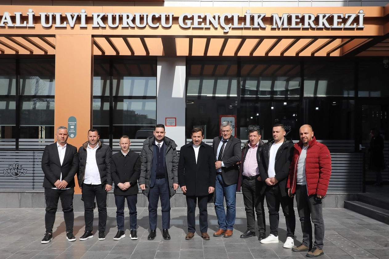 Kavaje Belediye Başkanı Fisnik Qosja ve beraberindeki heyet Karatay Belediye