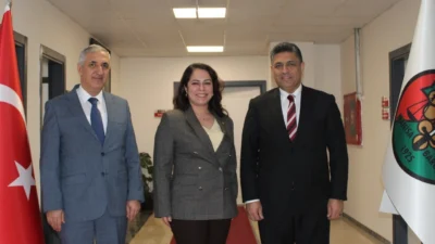 Manisa Büyükşehir Belediyesi Genel Sekreteri Burak Deste ve Genel Sekreter