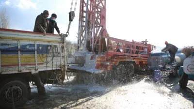 Manisa Büyükşehir Belediyesi, köyden mahalleye dönüşen yerleşim yerlerinde halkın temiz