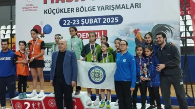 Muğla Büyükşehir Belediyesi Masa Tenisi Sporcuları Denizli’de düzenlenen turnuvada üçüncü