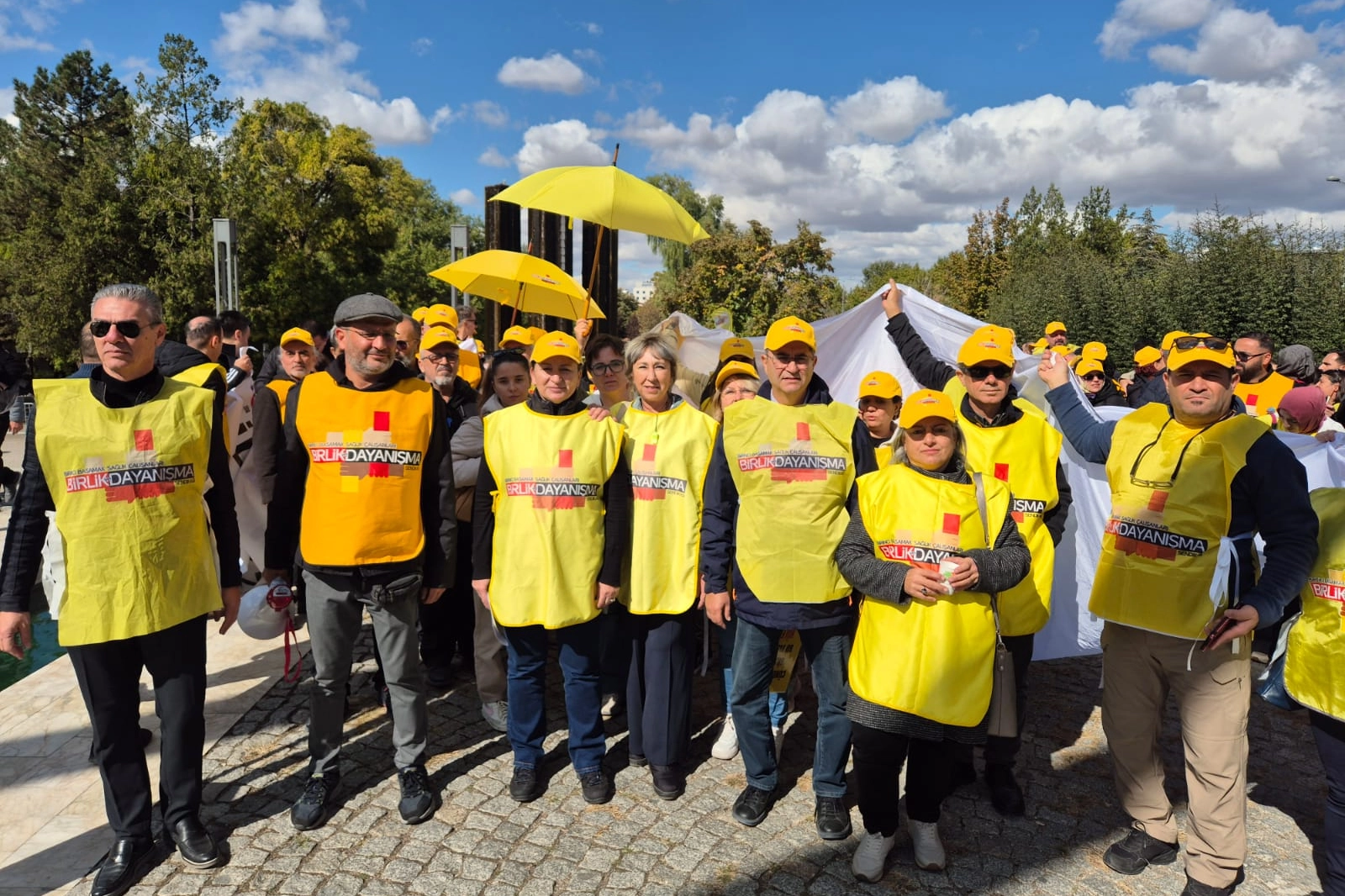 14 Mart Tıp Bayramında aile hekimleri, ebe ve hemşireleri iş
