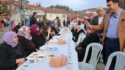 Bilecik Valisi Şefik Aygöl, Ramazan’ın manevi atmosferini vatandaşlarla paylaşmak adına
