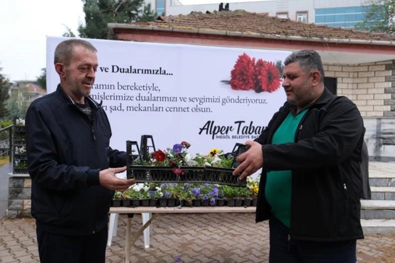 Bursa’da İnegöl Belediyesi, Ramazan Bayramı dolayısıyla anlamlı bir etkinliğe imza