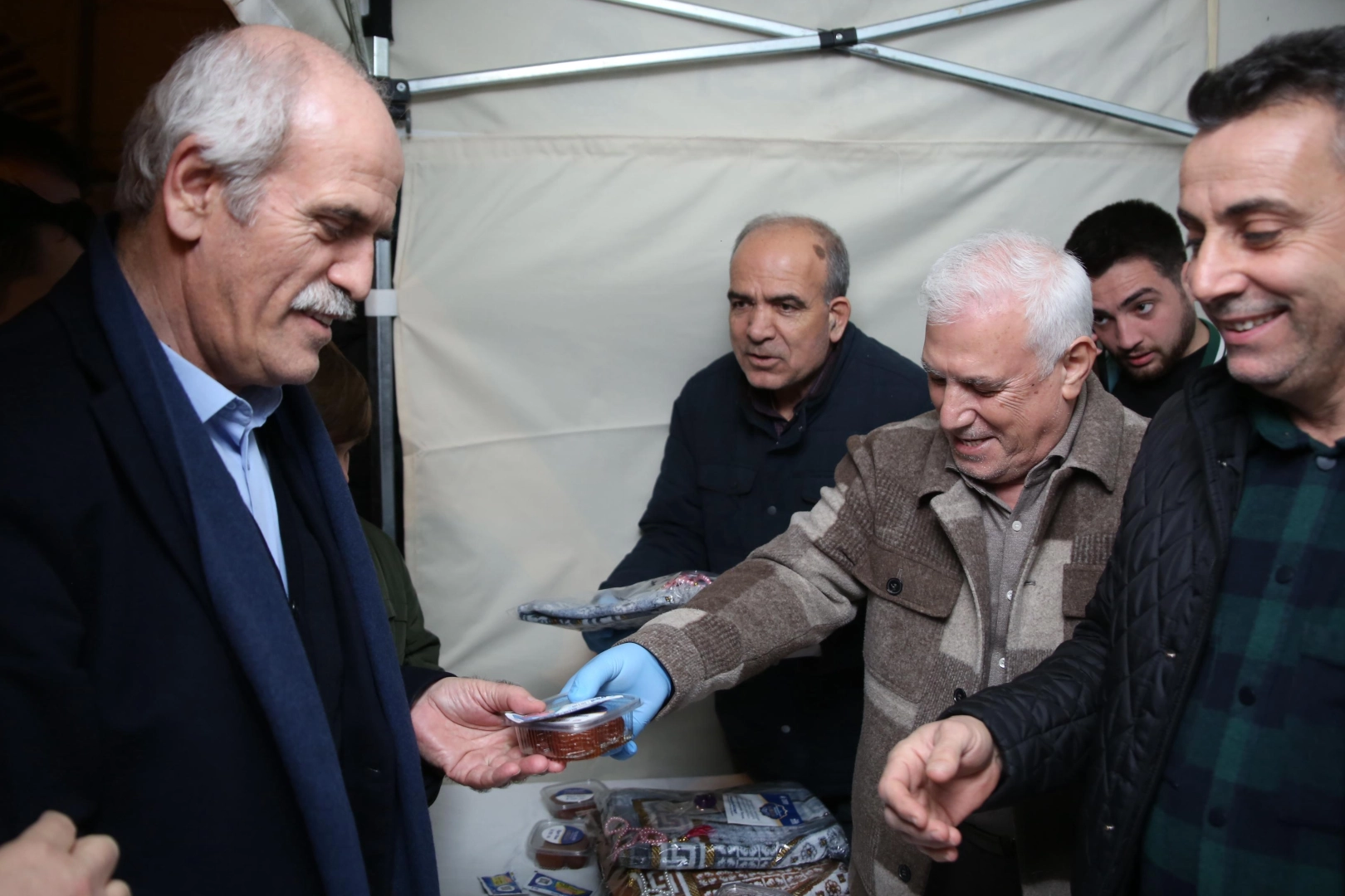 Bursa Büyükşehir Belediye Başkanı Mustafa Bozbey, AK Parti Genel Merkez