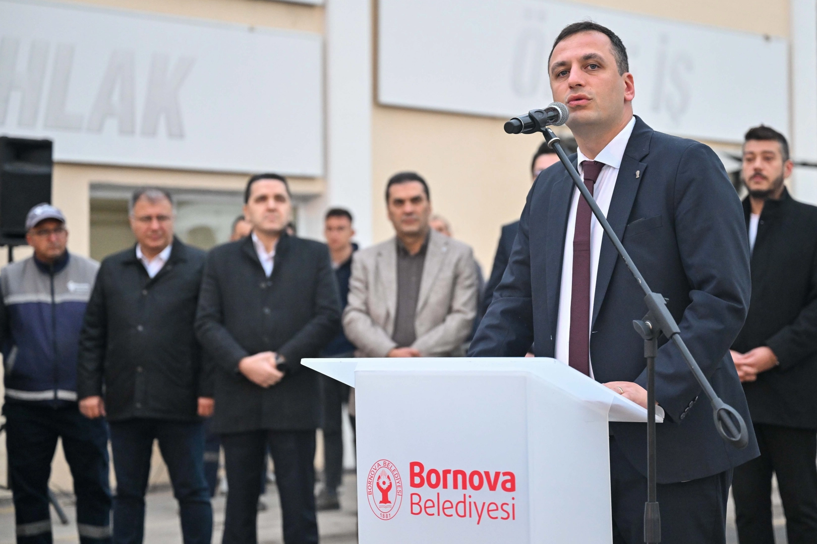 İzmir’de Bornova Belediye Başkanı Ömer Eşki, Ramazan Bayramı dolayısıyla belediye
