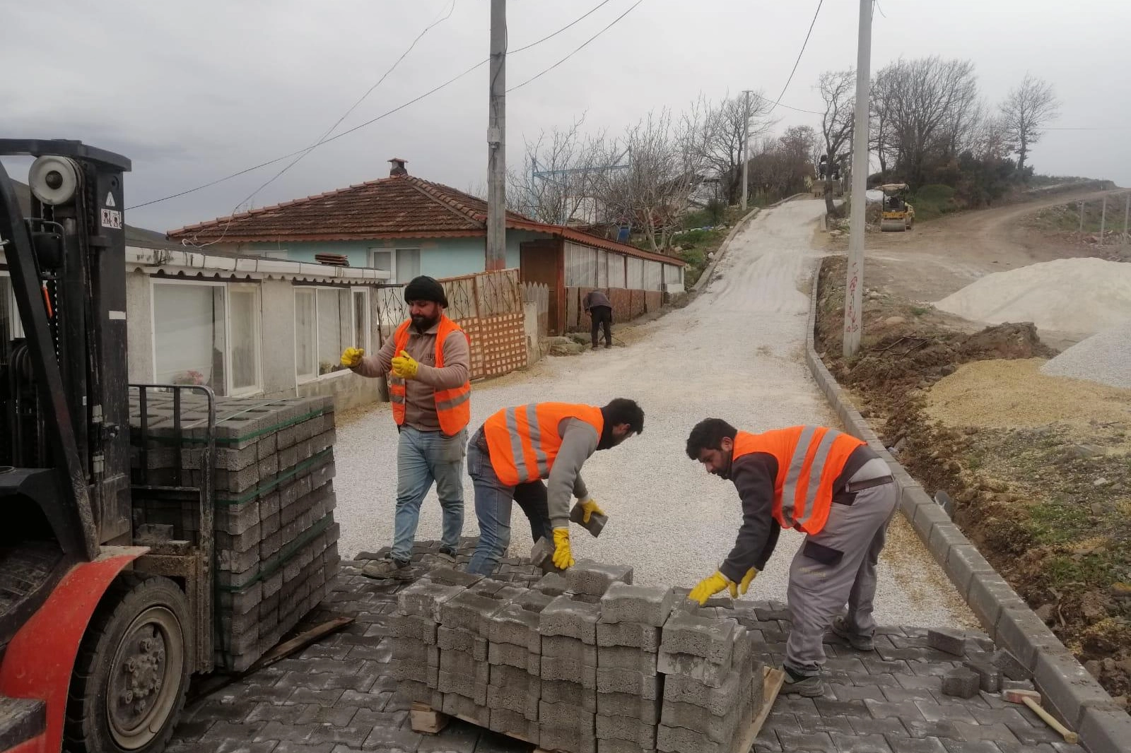 Kocaeli Büyükşehir Belediyesi, Karamürsel Karapınar, Dereköy ve Olukluk Mahallelerine 35