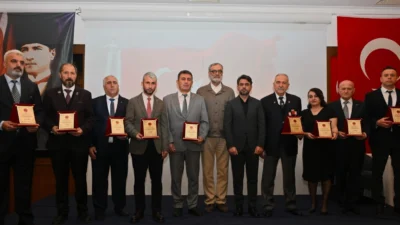 Manisa, Ramazan ayı boyunca dört bir yanında kurduğu iftar sofralarıyla