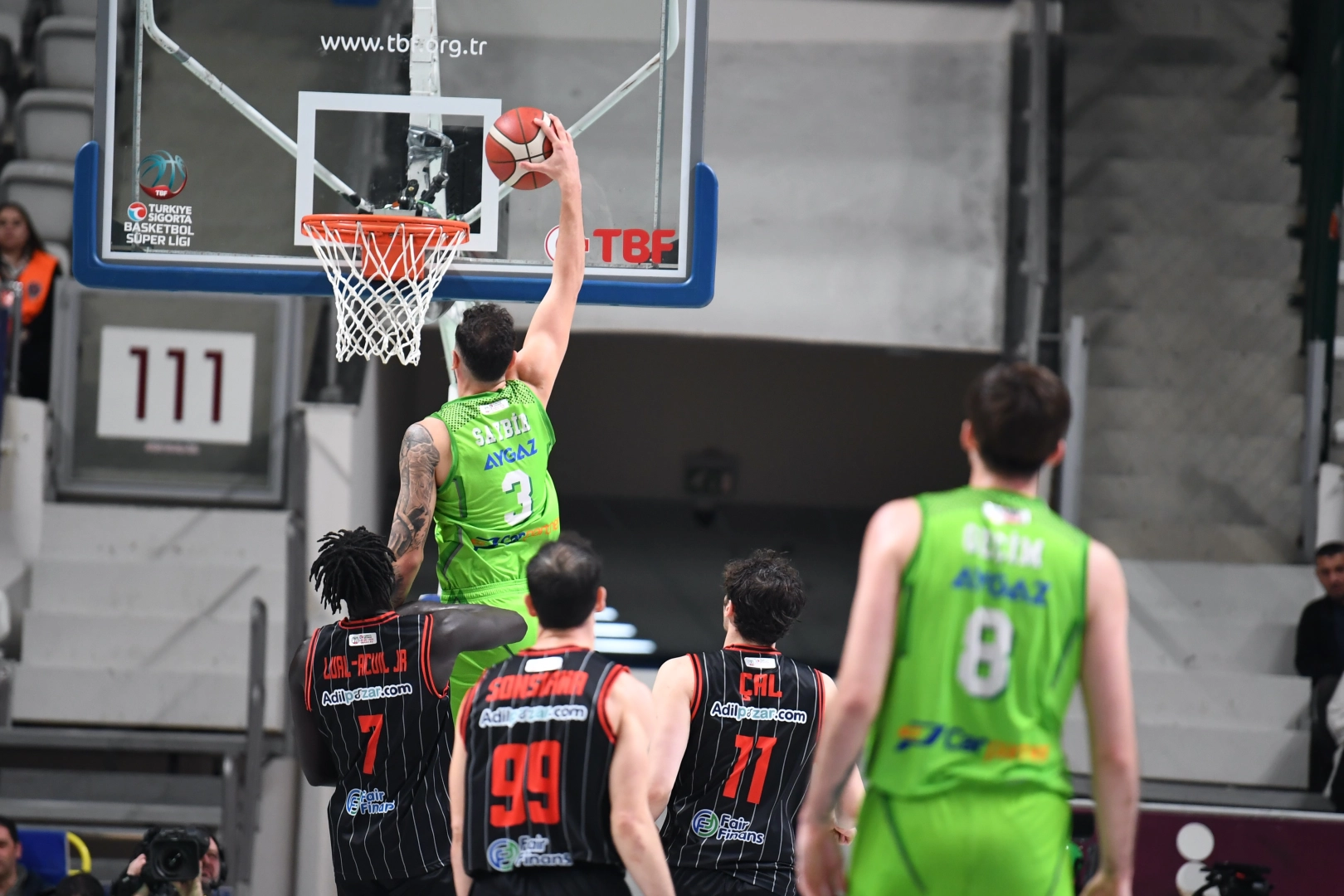 TOFAŞ Basketbol Takımı, ligin 23. haftasında sahasında karşı karşıya geldiği