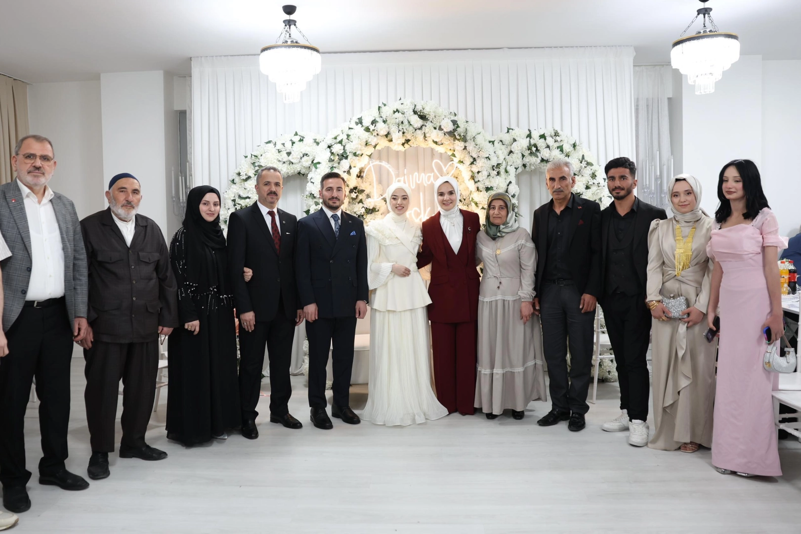 Aile ve Sosyal Hizmetler Bakanı Mahinur Özdemir Göktaş, kendisine sosyal