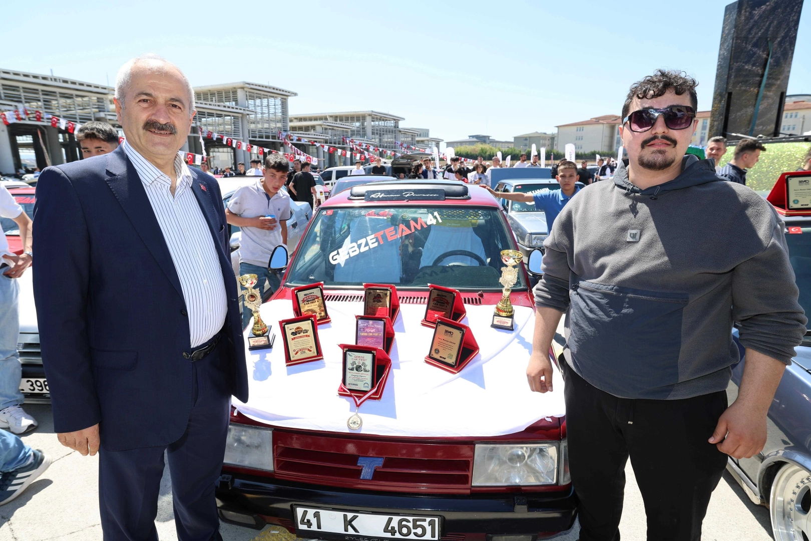 Kocaeli’de Gebze Belediyesi tarafından bu yıl 2.’si düzenlenen Modifiyeli Araçlar