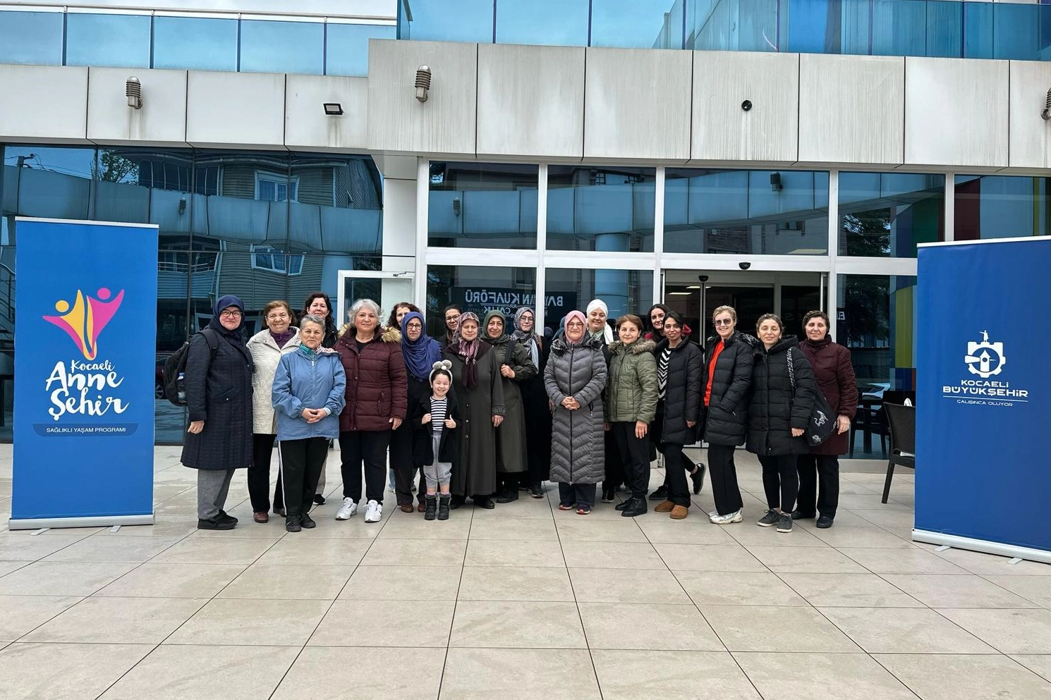 Kocaelili kadınlar, Büyükşehir’in düzenlediği “Sağlıklı Yaş Alma Programı ve Su