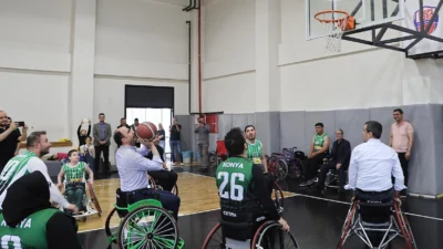 Konya Büyükşehir Belediye Başkanı Uğur İbrahim Altay, Engelliler Haftası kapsamında