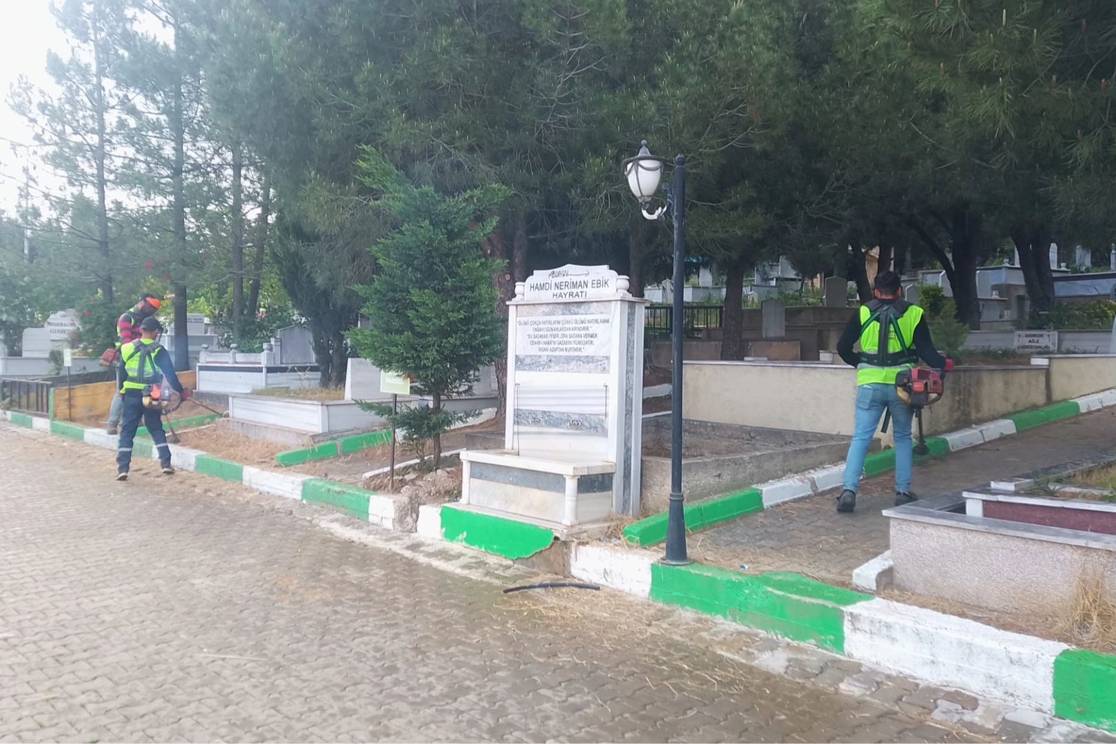 Kocaeli’de Çayırova Belediyesi ekipleri, yaklaşan Kurban Bayramı öncesinde çalışmalarına devam