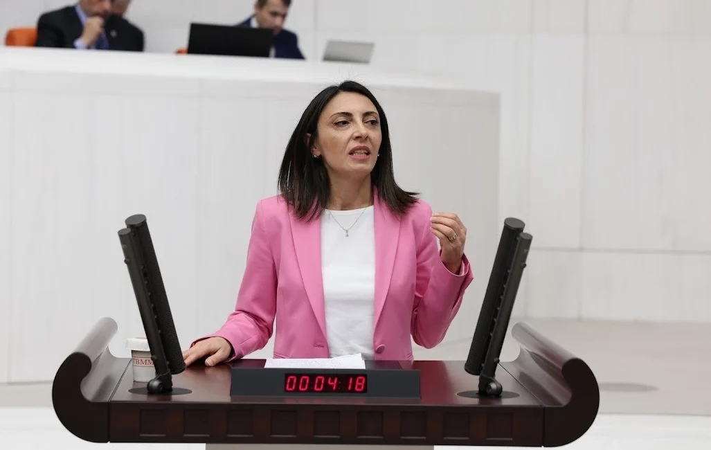 CHP Bursa Milletvekili ve Parti Meclisi Üyesi Av. Nurhayat Altaca