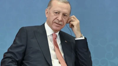 Cumhurbaşkanı Recep Tayyip Erdoğan, İran Cumhurbaşkanı Mesud Pezeşkiyan ve Umman