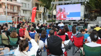 Bursa’da Mudanya Belediyesi’nin düzenlediği etkinlikte, A Milli Kadın Voleybol Takımı’nın