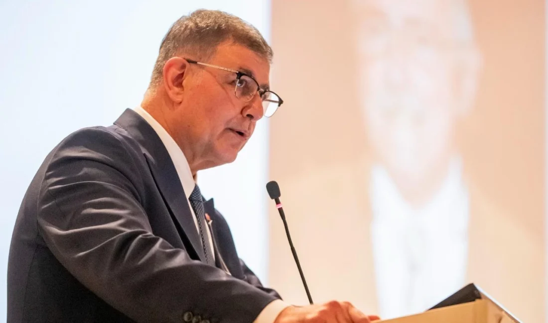 İzmir Büyükşehir Belediye Başkanı Dr. Cemil Tugay, Dokuz Eylül Üniversitesi