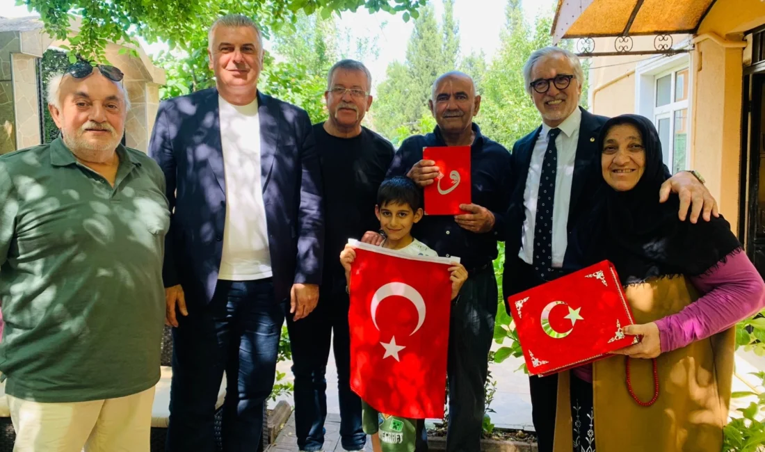 İzmit Belediyesi, Kartepe’de ikamet eden Kıbrıs Gazileri’ni ziyaret ederek milli
