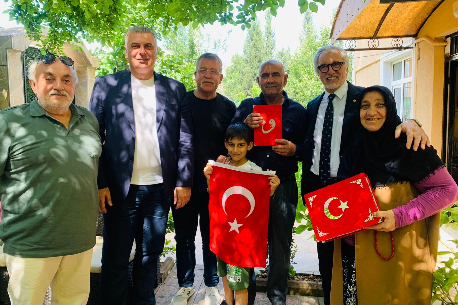 İzmit Belediyesi, Kartepe’de ikamet eden Kıbrıs Gazileri’ni ziyaret ederek milli