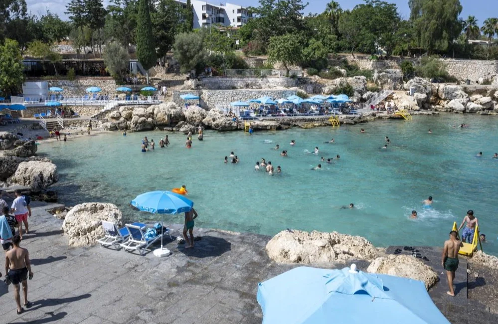 Akdeniz’in incisi Mersin, yaz mevsiminin gelişini tüm coşkusuyla karşılarken Mersin