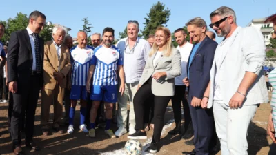 Yıllarca Beşiktaş forması giymiş Ali Gültiken, Galatasaray’ın unutulmaz futbolcularından Gökmen