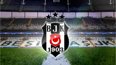 Beşiktaş, her sezon başında hayranlarını heyecanlandıran transfer çalışmalarına imza atıyor.