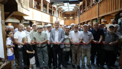 Kendisi de Almanya’da gurbetçi bir ailenin çocuğu olarak dünyaya gelen