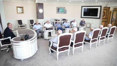 Meram Belediye Başkanı Mustafa Kavuş, vatandaşlarla kesintisiz iletişim ve istişare