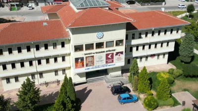 Konya Selçuklu Belediyesi’nin örnek projeleri arasında yer alan Sanat ve