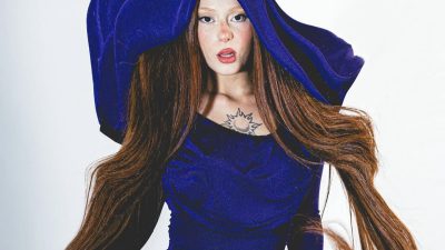 İzmir doğumlu genç sanatçı Doğa Akbuğday, sahne adıyla DoA, 2002