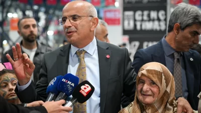 Malatya Büyükşehir Belediye Başkanı Sami Er, 88 yaşında okuma-yazma öğrenen