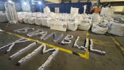 Ticaret Bakanlığı Gümrükler Muhafaza ekipleri, Ambarlı Gümrük Sahası’nda gerçekleştirdiği operasyonda