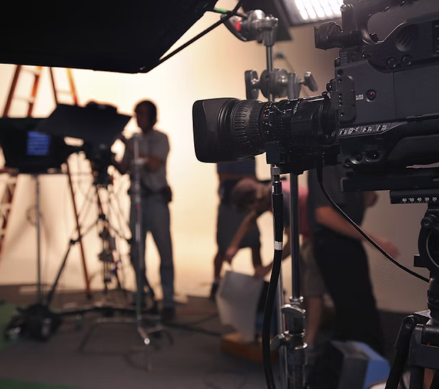 Video prodüksiyon ajansı, bir video projesinin başlangıcından sonuna kadar olan